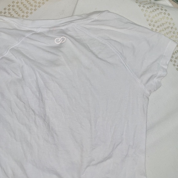 Calia by Carrie Underwood white oval neck. Sz.XS - Picture 3 of 3